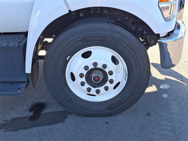 2021 Ford F-650SD Base