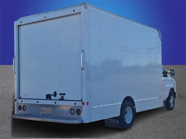 2024 Ford E-450SD 14' BOX TRUCK DRW