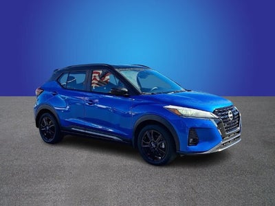 2023 Nissan Kicks SR