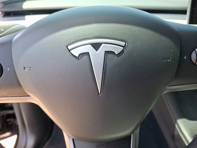 2025 Tesla Model Y Performance