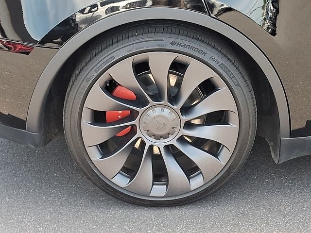 2025 Tesla Model Y Performance