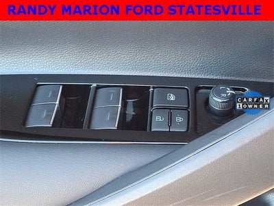 2022 Toyota Corolla Hatchback SE Nightshade Edition