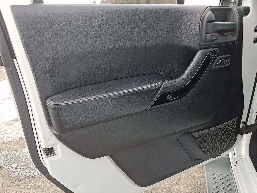 2014 Jeep Wrangler Unlimited Altitude