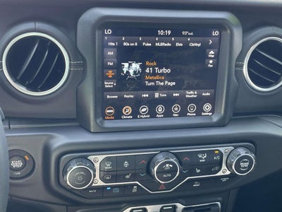 2023 Jeep Wrangler Sahara 4x4
