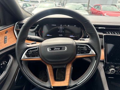 2025 Jeep Grand Cherokee Summit Reserve 4x4