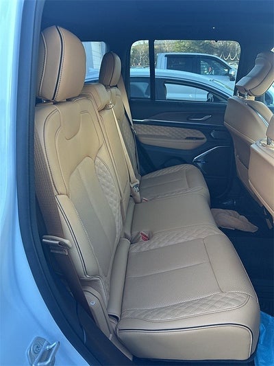 2022 Jeep Grand Cherokee Summit 4x4