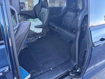 2023 Chrysler Pacifica Limited AWD