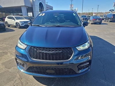 2023 Chrysler Pacifica Limited AWD