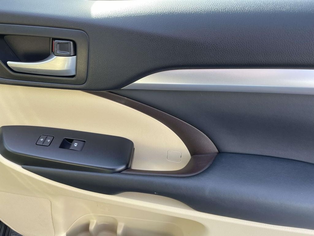 2014 Toyota Highlander XLE V6