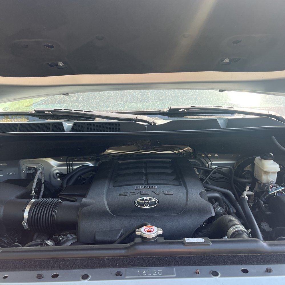 2018 Toyota Tundra SR5 5.7L V8