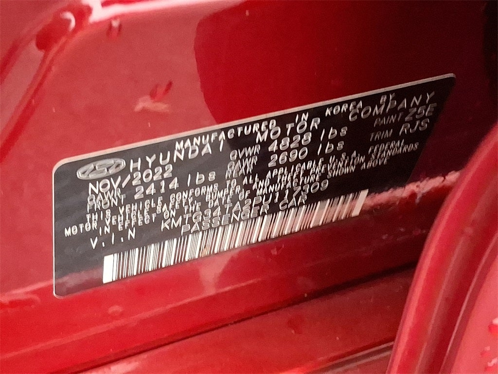 2023 Genesis G70 2.0T AWD