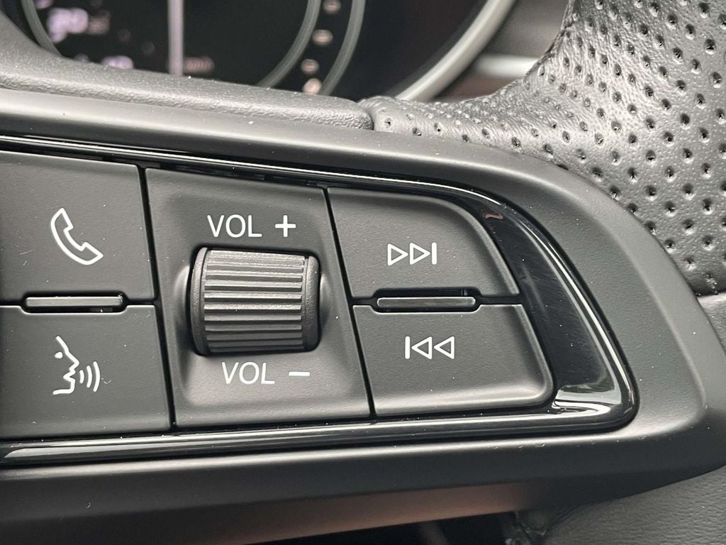2022 Alfa Romeo Stelvio Ti AWD