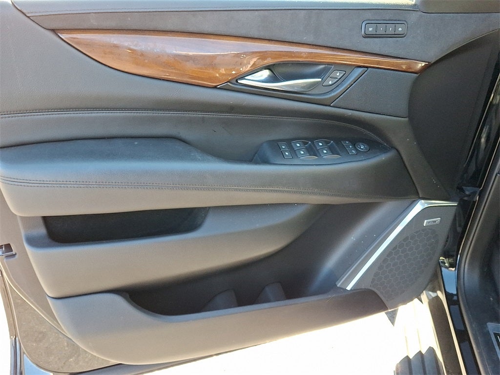 2020 Cadillac Escalade Premium Luxury