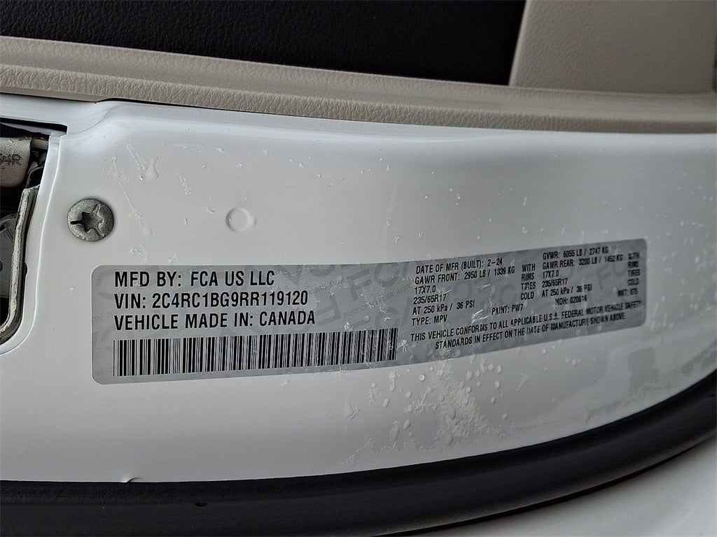 2024 Chrysler Pacifica Touring L