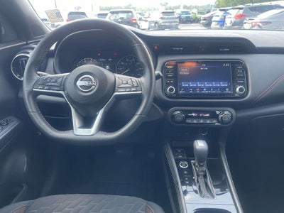 2022 Nissan Kicks SR