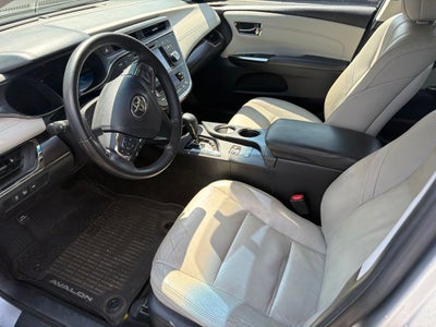 2016 Toyota Avalon Hybrid XLE Premium