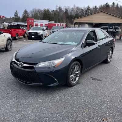 2017 Toyota Camry SE