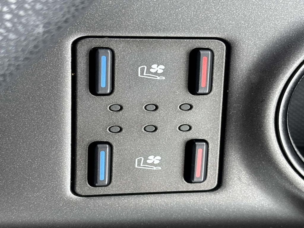 2023 Toyota Camry XSE V6