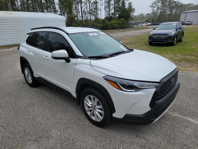 2024 Toyota Corolla Cross LE