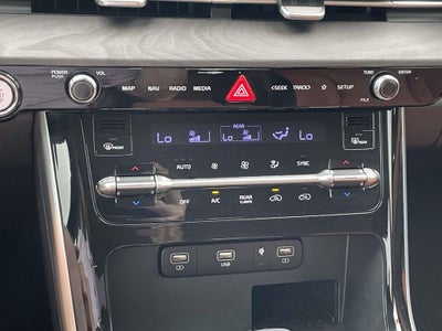 2023 Kia Carnival SX