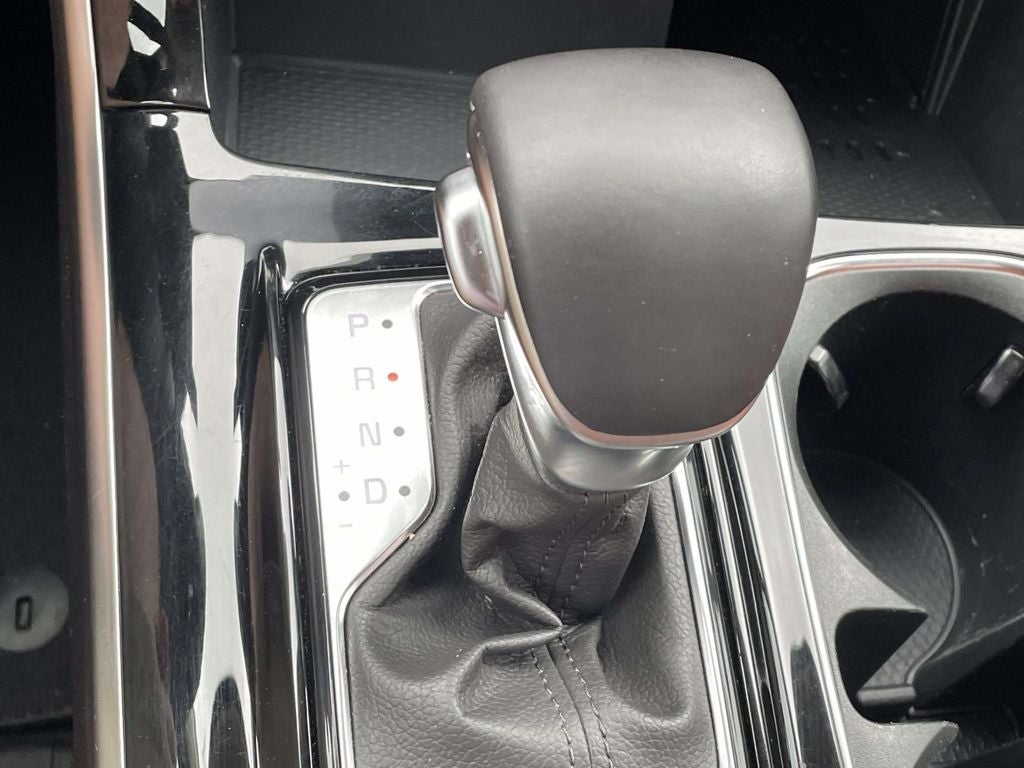 2023 Kia Carnival SX