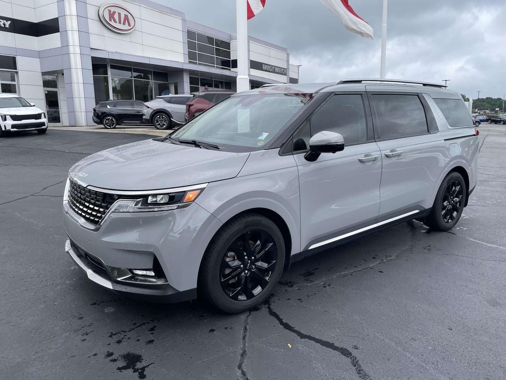 2023 Kia Carnival SX
