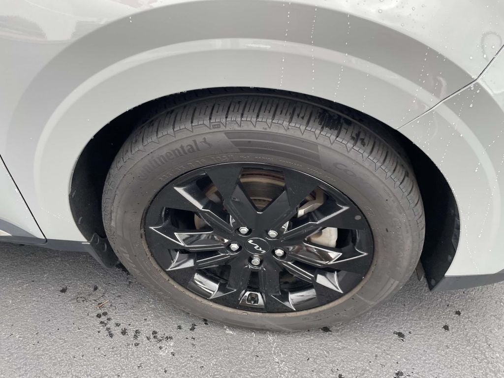 2023 Kia Carnival SX