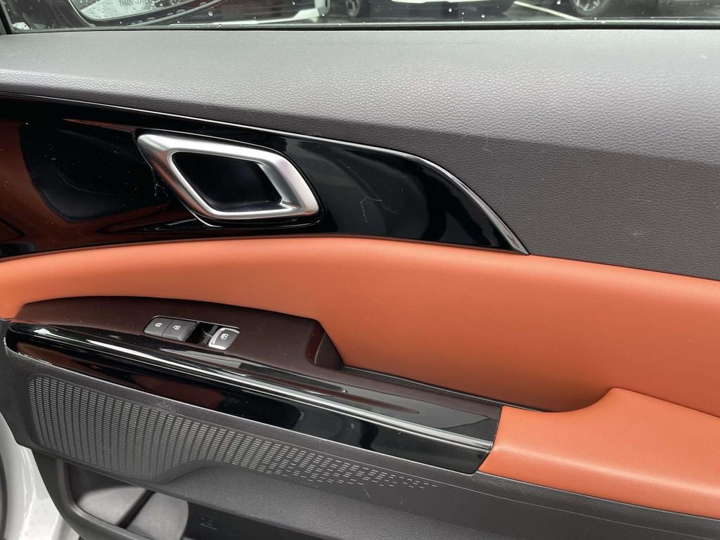 2023 Kia Carnival SX