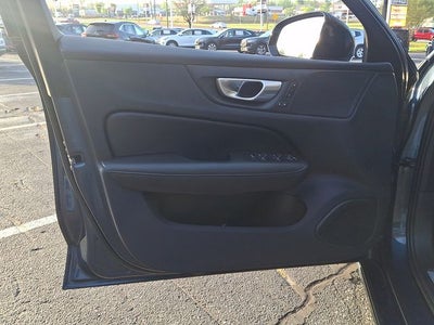 2024 Volvo S60 B5 Plus Dark Theme