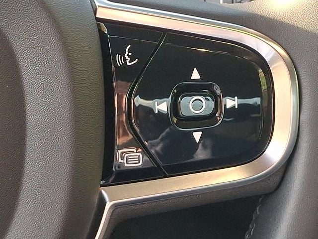 2024 Volvo S60 B5 Plus Dark Theme