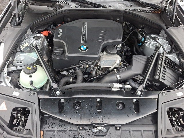 2015 BMW 5 Series 528i