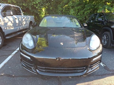 2016 Porsche Panamera Edition