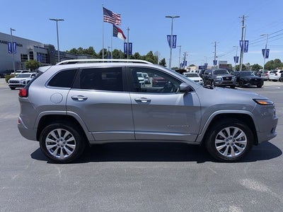 2017 Jeep Cherokee Overland