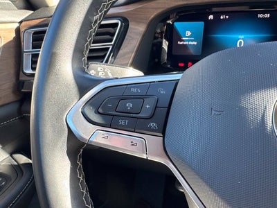 2025 Volkswagen Atlas 2.0T SE w/Technology