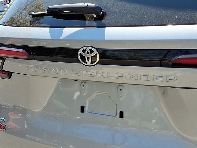 2025 Toyota Grand Highlander XLE