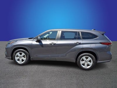 2023 Toyota Highlander LE