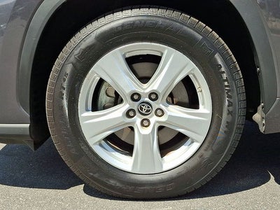 2023 Toyota Highlander LE
