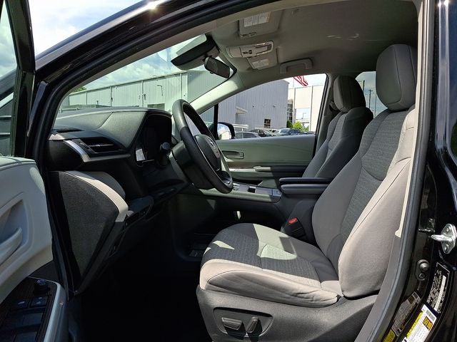 2024 Toyota Sienna LE 8 Passenger