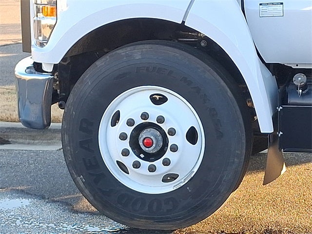 2023 Ford F-650SD Base