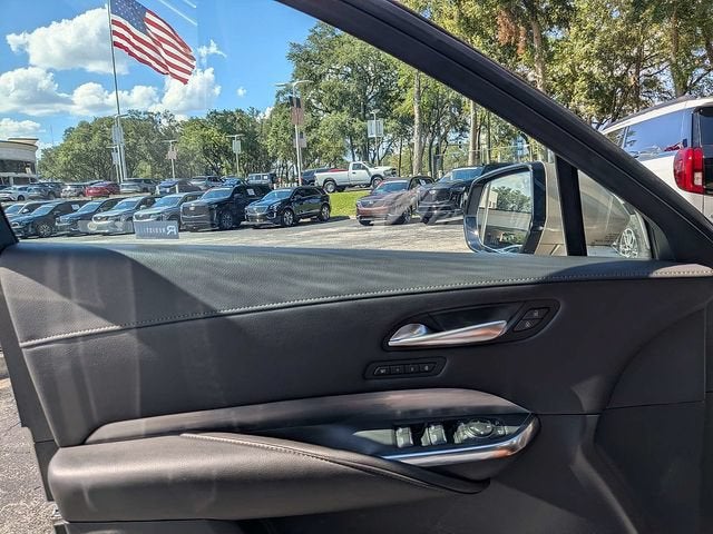 2025 Cadillac XT4 Premium Luxury