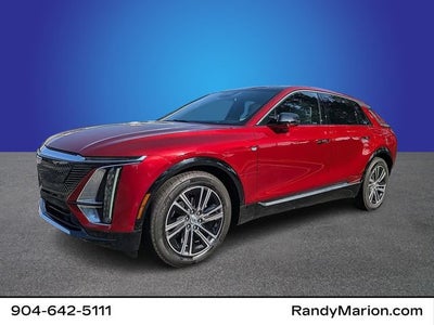 2024 Cadillac LYRIQ Luxury 2