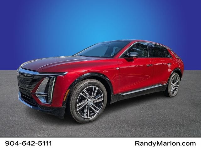 2024 Cadillac LYRIQ Luxury 2