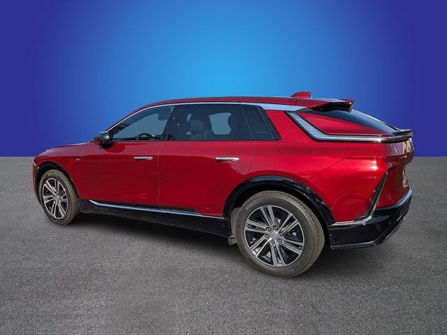 2024 Cadillac LYRIQ Luxury 2