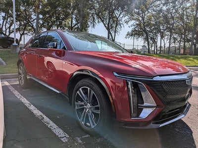 2024 Cadillac LYRIQ Luxury 2