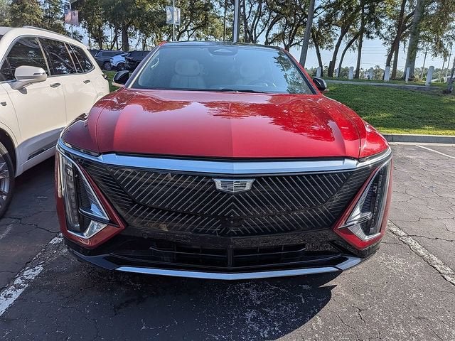 2024 Cadillac LYRIQ Luxury 2