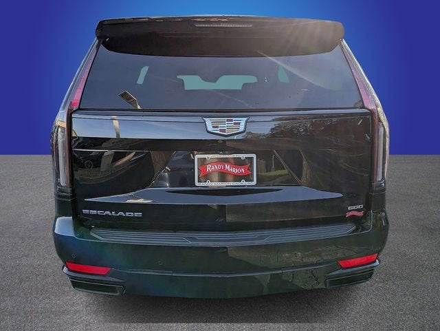 2022 Cadillac Escalade Sport