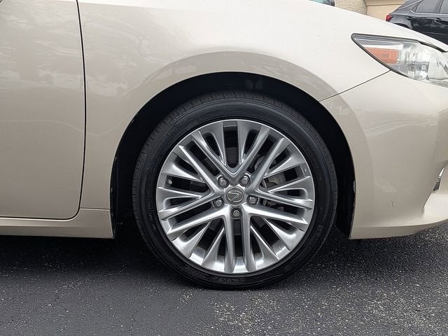 2013 Lexus ES 350 4dr Sdn