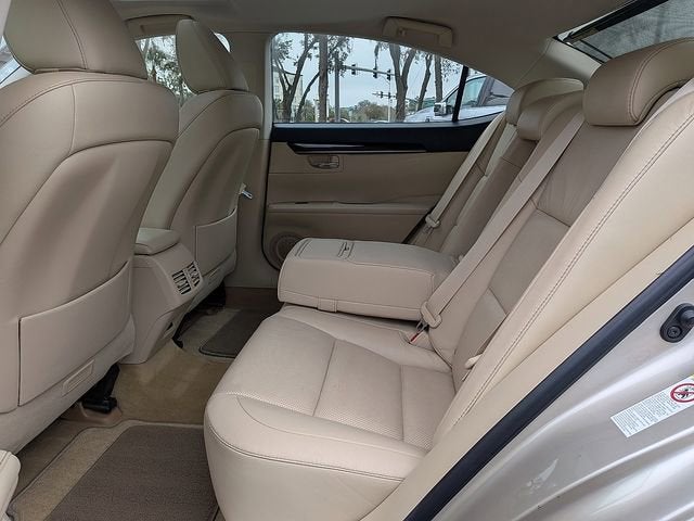 2013 Lexus ES 350 4dr Sdn