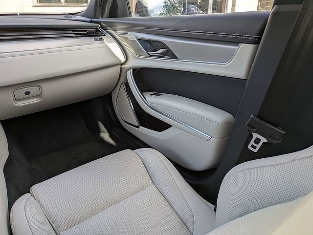 2024 Jaguar XF R-Dynamic SE