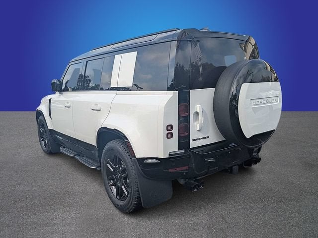 2025 Land Rover Defender X-Dynamic SE